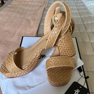 NIB LARROUDE VERONA SANDAL, 6.5